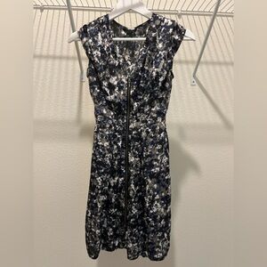 H&M Satin Dress for Women Size 4 Blue Grey Black Floral Cap Short Sleeve Front Z